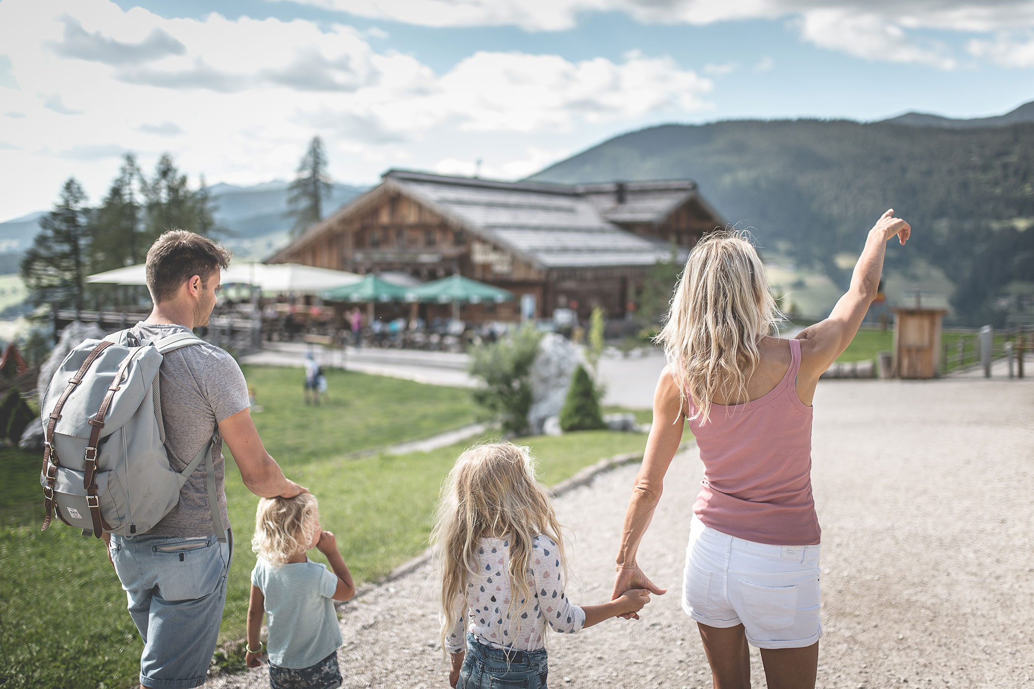 Una famiglia scopre l'Haunold in estate